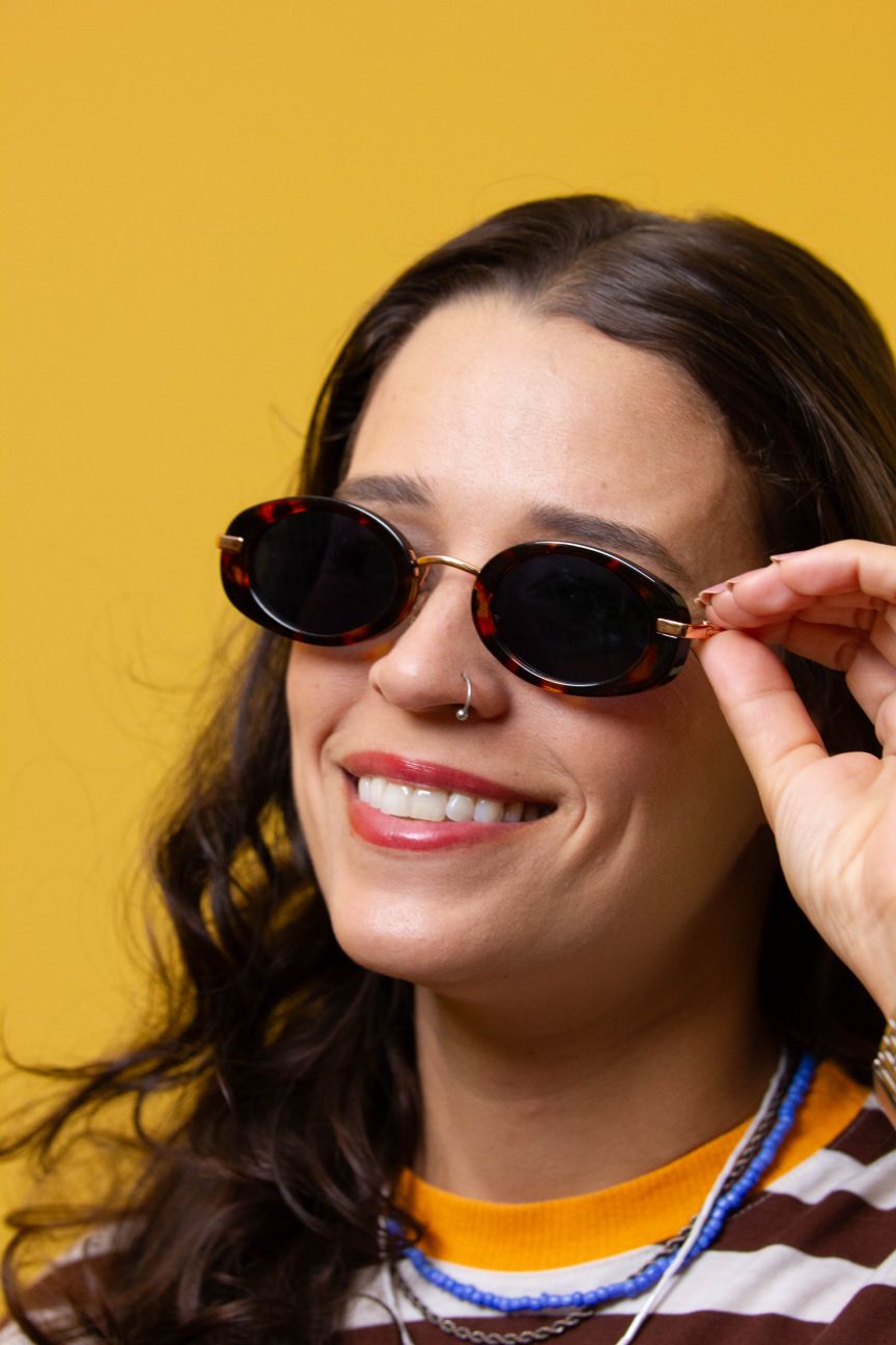 ÓCULOS - OVAL TARTARUGA