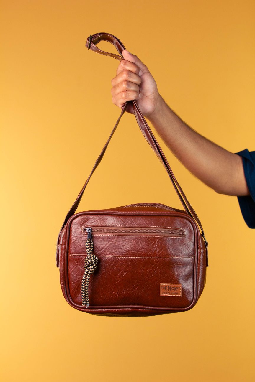 BOLSA VEGANA - CARMEM - MARROM