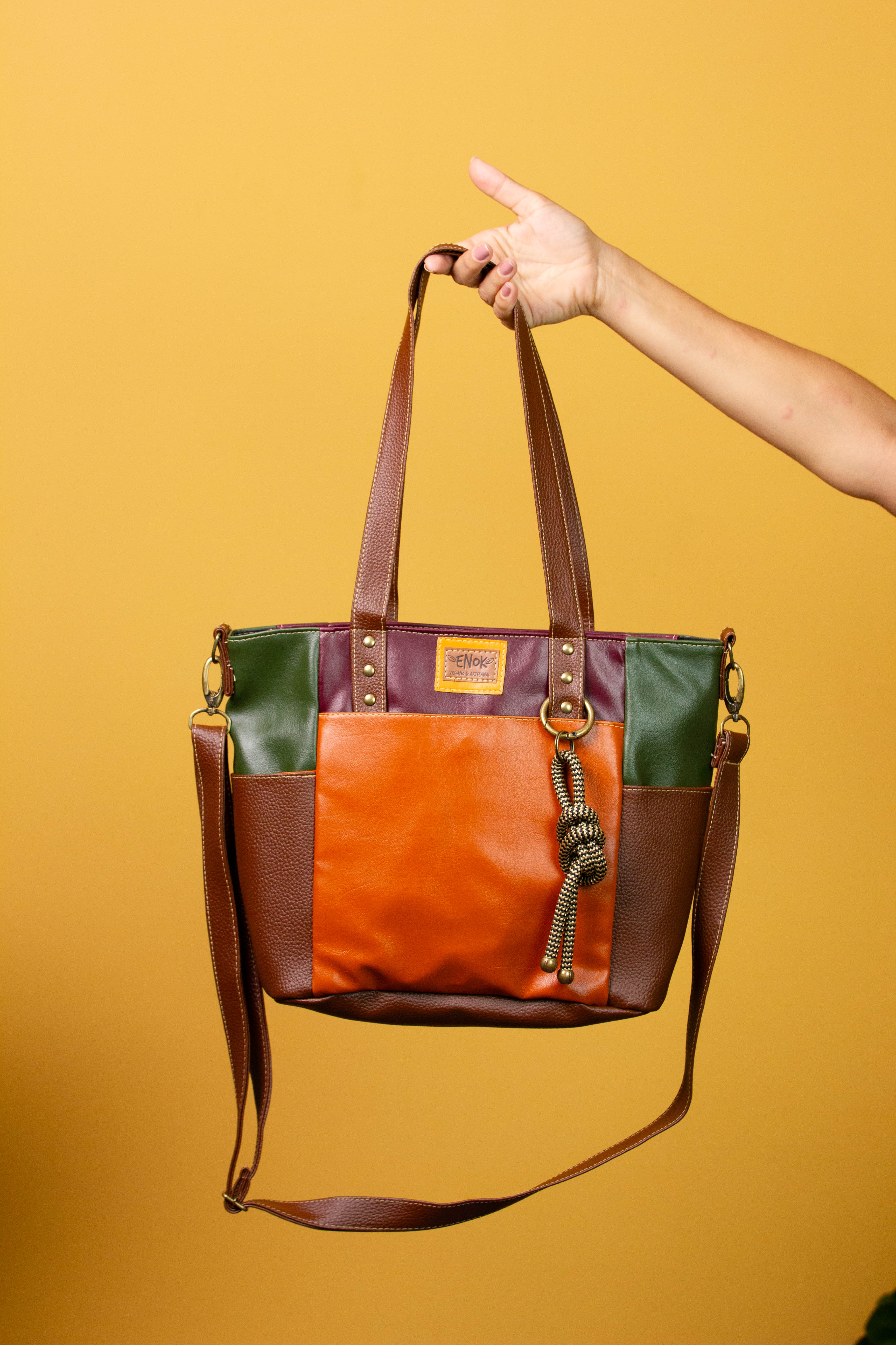 BOLSA VEGANA - OLINDA - JARDINEIRA DE LEGUMES