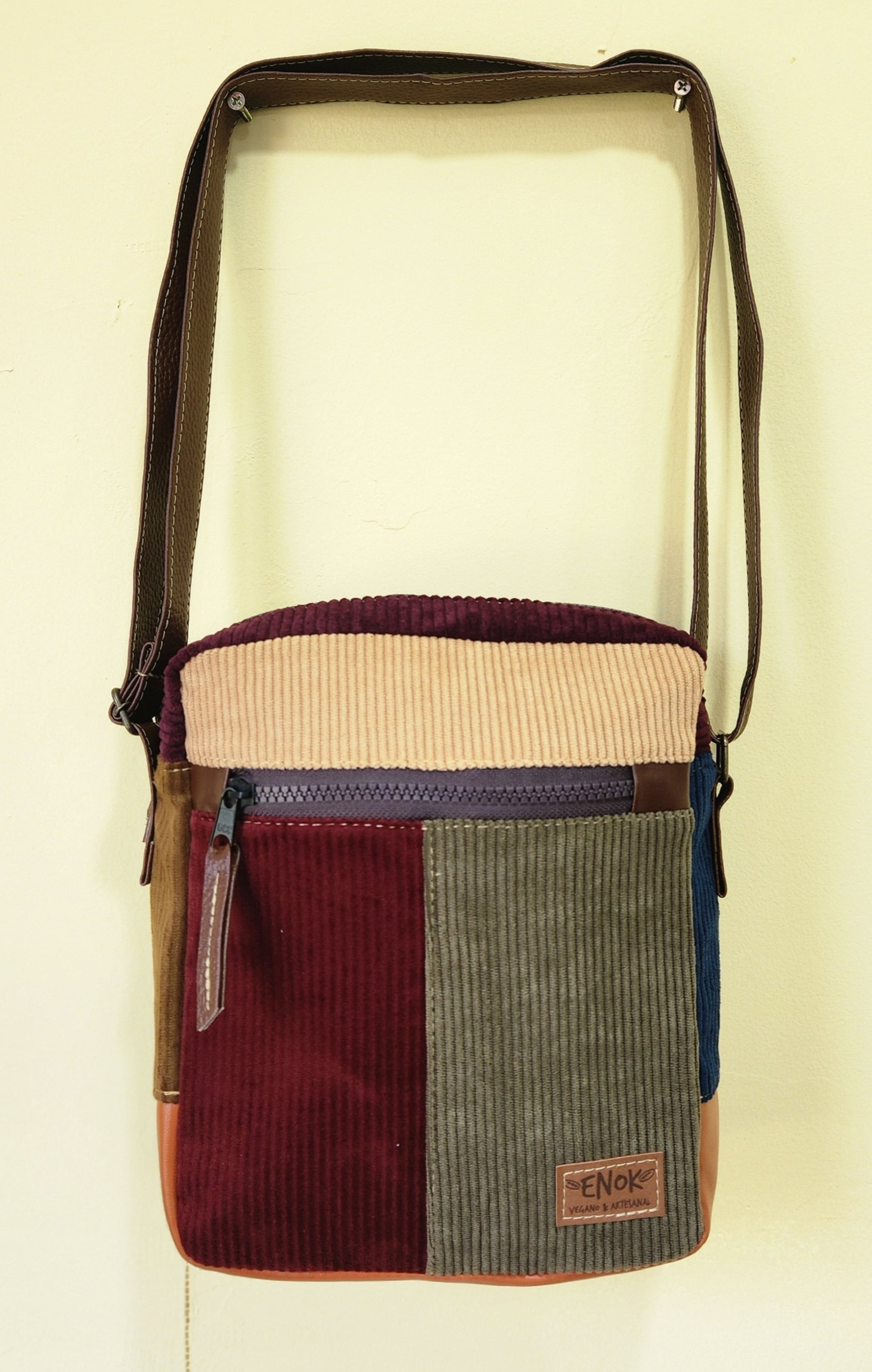 BOLSA VEGANA MARTE- TAMARINDO