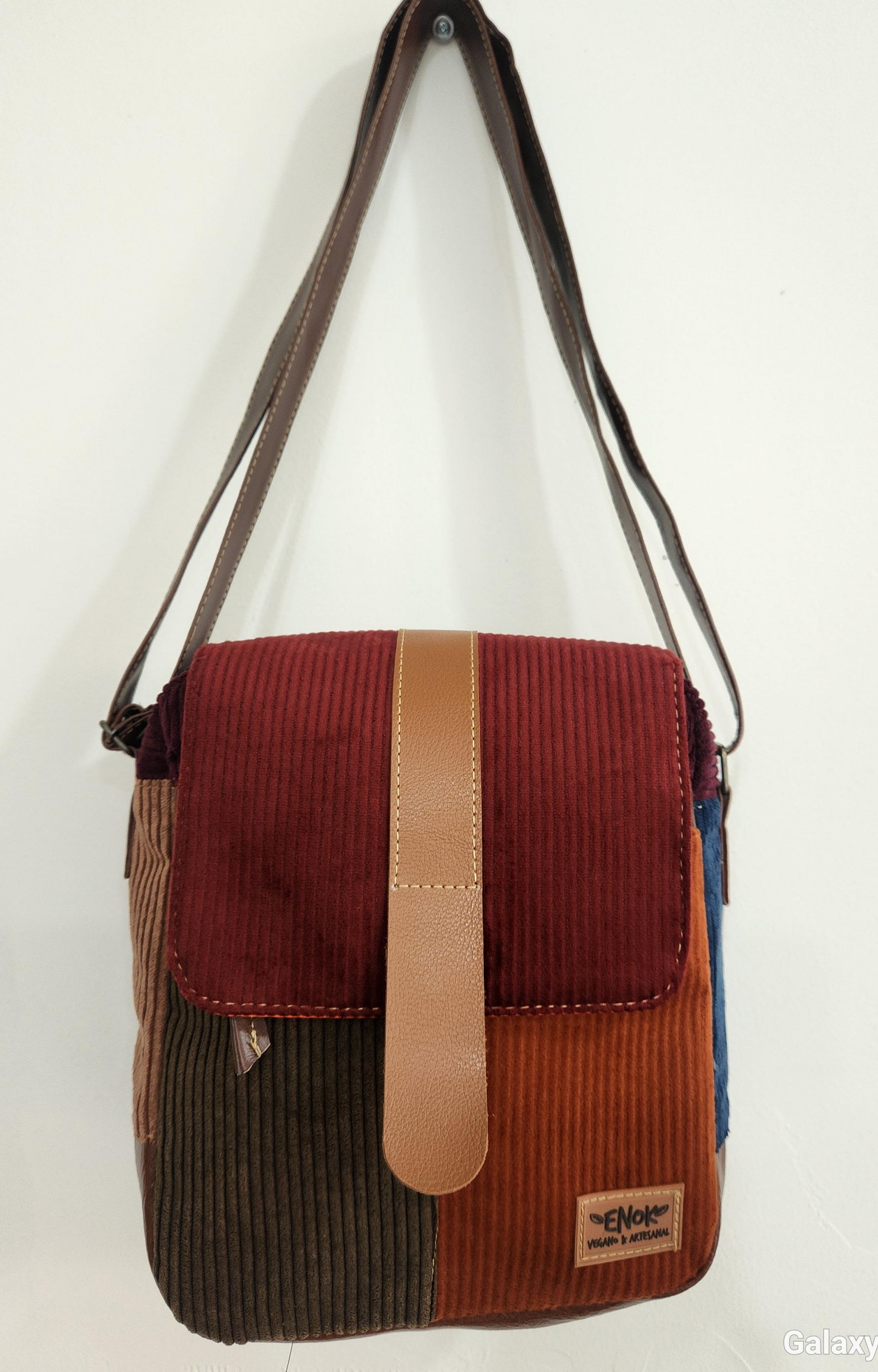 BOLSA VEGANA - VÊNUS - TAMARINDO