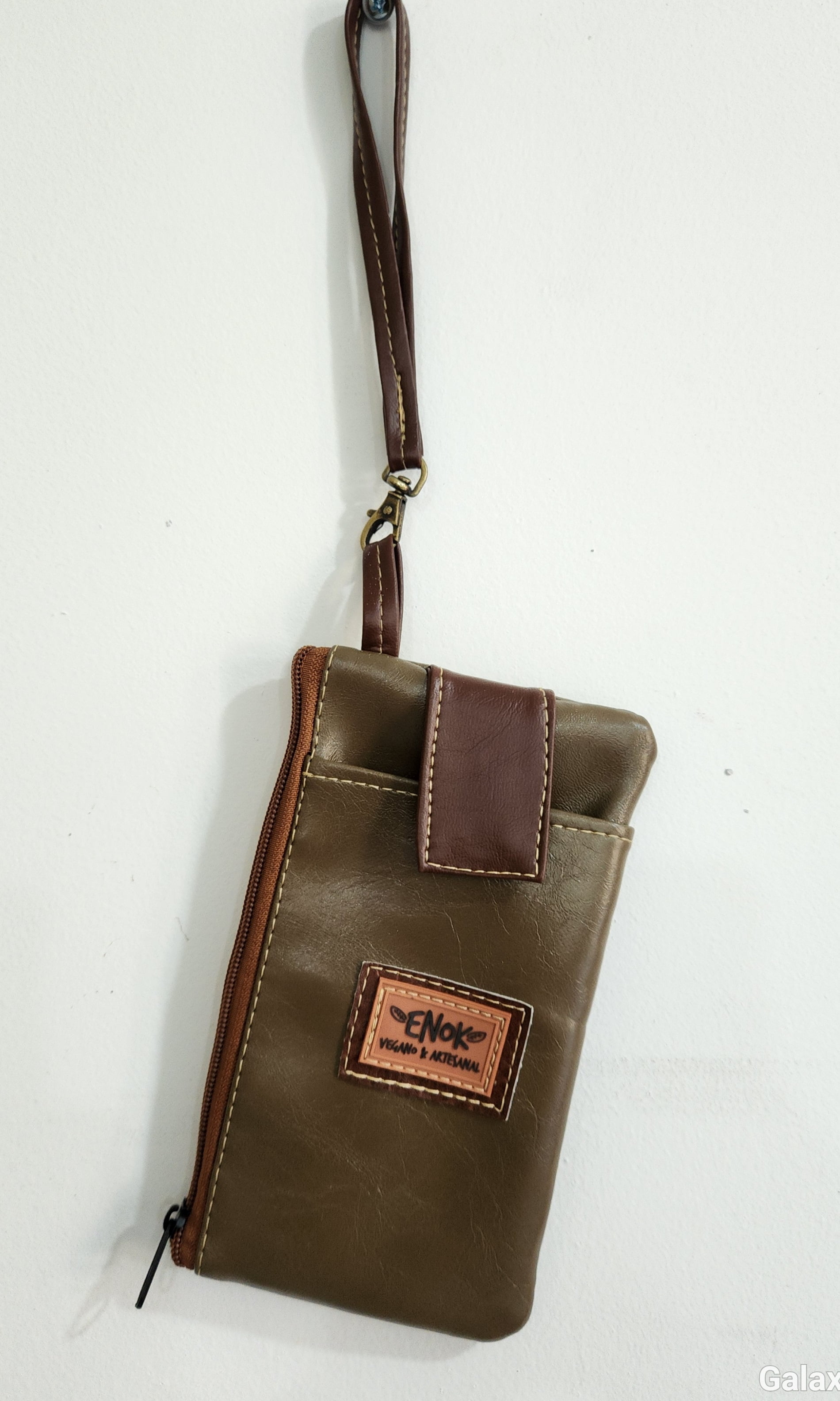 NECESSAIRE PORTA CELULAR- OLIVA