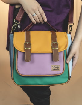 BOLSA/MOCHILA VEGANA - AMORA- LÁPIS DE COR