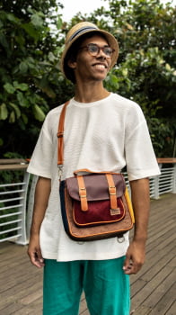 BOLSA/MOCHILA VEGANA - AMORA -TAMARINDO