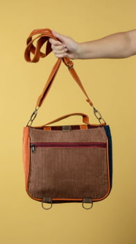 BOLSA/MOCHILA VEGANA - AMORA -TAMARINDO