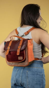 BOLSA/MOCHILA VEGANA - AMORA -TAMARINDO