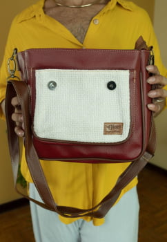 BOLSA VEGANA - AMORA - RED VELVET