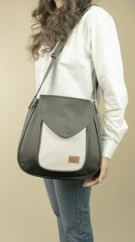 BOLSA VEGANA - SAPOTI - PRETA E BRANCA