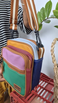 BOLSA/MOCHILA VEGANA - FUNKY - LÁPIS DE COR