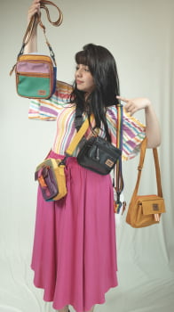 BOLSA/MOCHILA VEGANA - FUNKY - LÁPIS DE COR