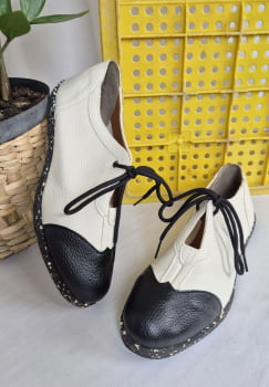 SAPATO VEGANO - OXFORD MANDACARU - PRETO E BRANCO