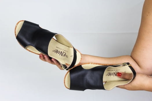 SANDÁLIA VEGANA -  RAIZ - PRETO