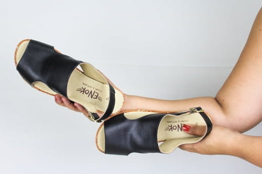 SANDÁLIA VEGANA -  RAIZ - PRETO