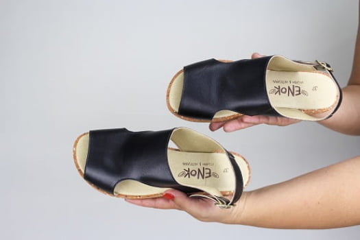 SANDÁLIA VEGANA -  RAIZ - PRETO