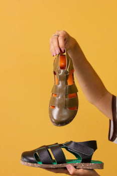 SANDÁLIA VEGANA - DANDARA - OLIVA