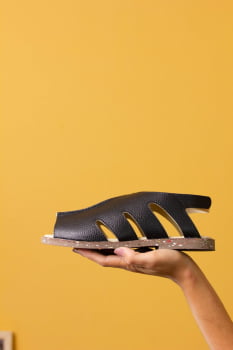 SANDÁLIA VEGANA - SOFIA - PRETA E BRANCA