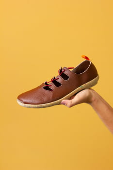 SAPATO VEGANO - MOARA - CASTANHO