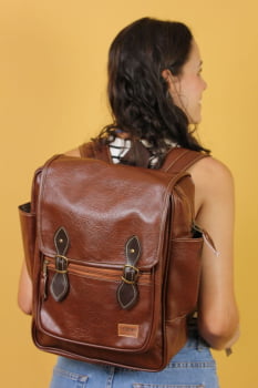 MOCHILA VEGANA - FRÉSIA - MARROM