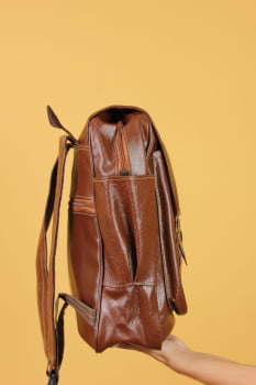 MOCHILA VEGANA - FRÉSIA - MARROM