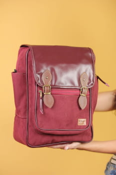 MOCHILA VEGANA - FRÉSIA - BORDÔ
