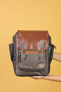 MOCHILA VEGANA - FRÉSIA - CINZA ESTONADA