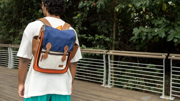 MOCHILA VEGANA - FRÉSIA - OUTONO