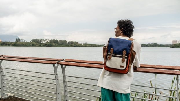 MOCHILA VEGANA - FRÉSIA - OUTONO