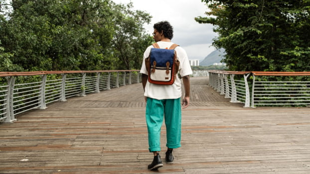 MOCHILA VEGANA - FRÉSIA - OUTONO