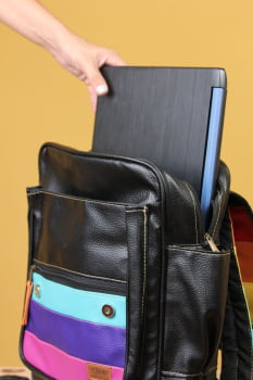 MOCHILA VEGANA - FRÉSIA - RAINBOW