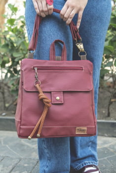BOLSA/MOCHILA VEGANA - TIM - CARMIM
