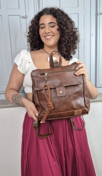 BOLSA/MOCHILA VEGANA - TIM - MARROM