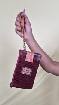 NECESSAIRE PORTA CELULAR - VELUDO VINHO