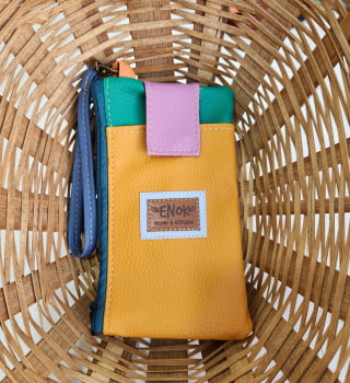 NECESSAIRE PORTA CELULAR VEGANO - LAPÍS DE COR