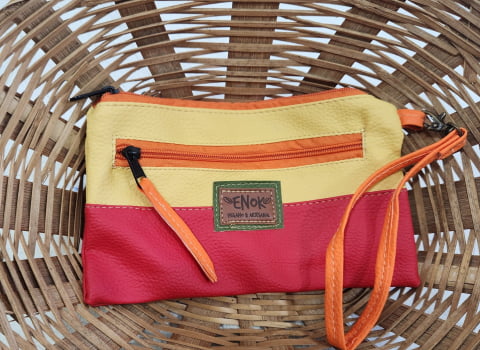 NECESSAIRE VEGANA IPÊ - VERMELHA C/AMARELO