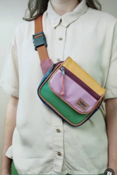 POCHETE VEGANA - JANIS - LÁPIS DE COR