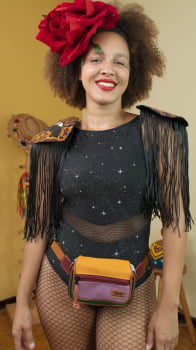 POCHETE VEGANA - JANIS - LÁPIS DE COR